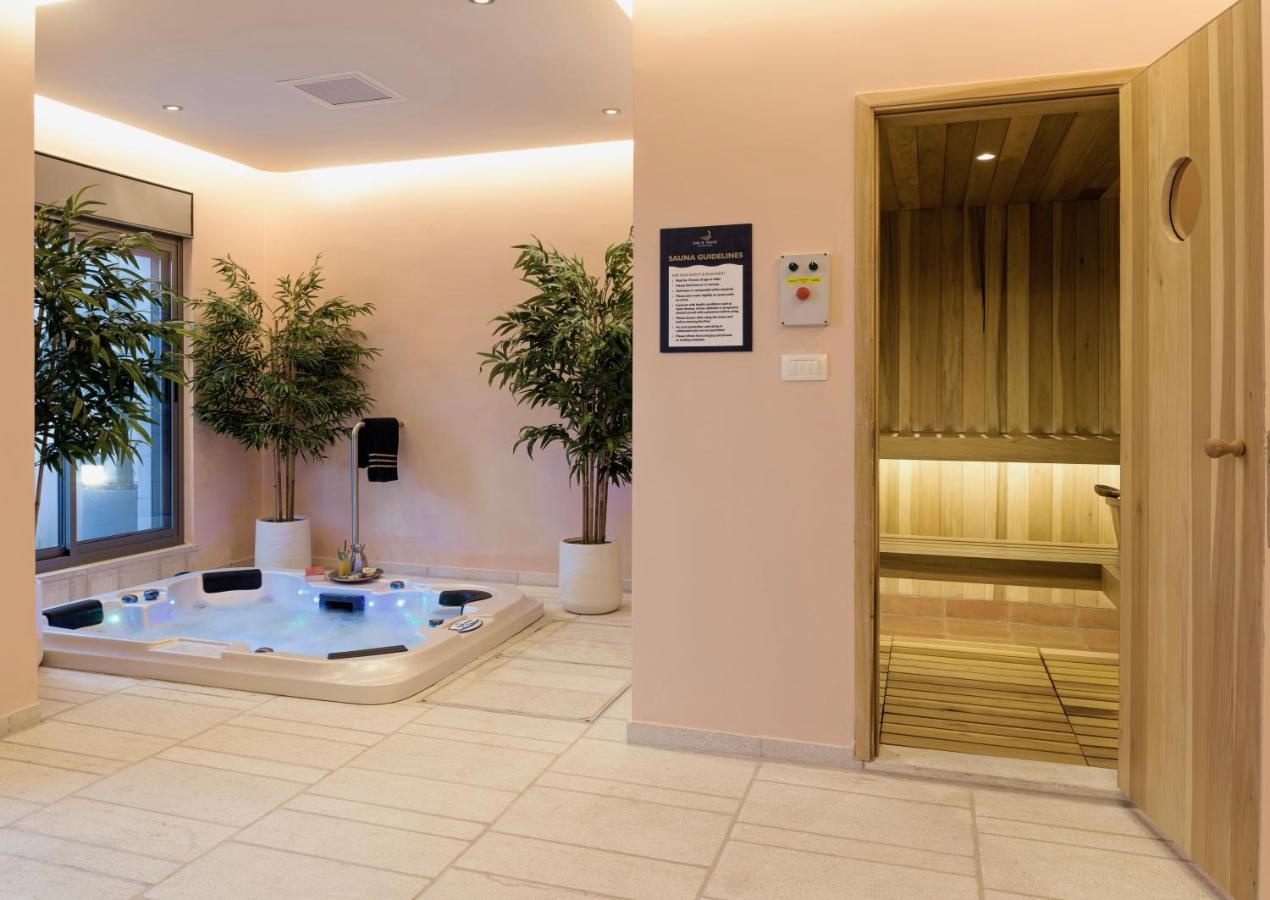 Dar Al Mauge Boutique Hotel With Outdoor Pool Bethlehem Bagian luar foto